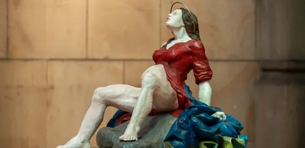 Die feministisch-heidnische Skulptur der gebärenden Gottesmutter sofort aus dem Linzer Dom entfernen!