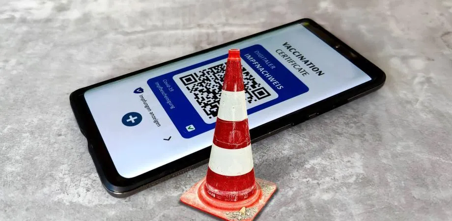 Stop verplichte QR-code op het werk